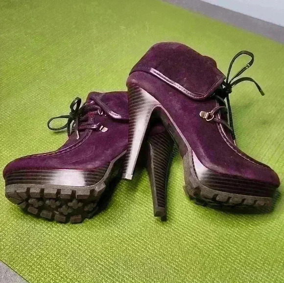 Just Fab women's purple suede heel ankle Booties size 7 US NWOT - Picture 2 of 15